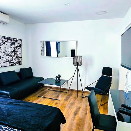 Octagon Main Square Apartment Zagreb Exterior foto